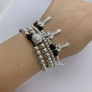 UNO DE 50 BRACELET / EN TU CASA ON EN LA MIA / leather peals